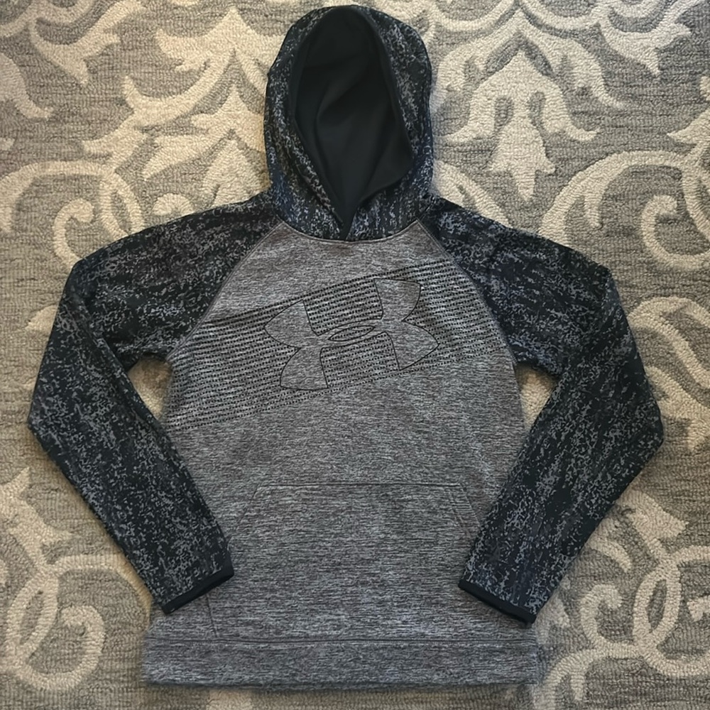 Boys Under Armour Hoodie youth large.